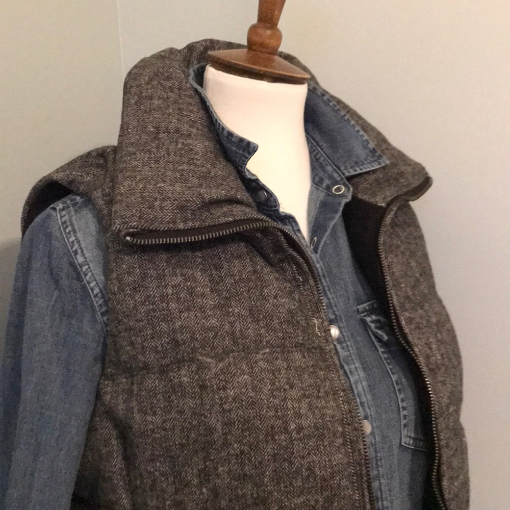 Old Navy Herringbone Puffer Vest